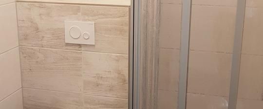 Zentrale 1-Raumwohnung mit Balkon & Einbauküche – ideal für Singles, Paare, Azubis & Homeoffice! - Photo 1