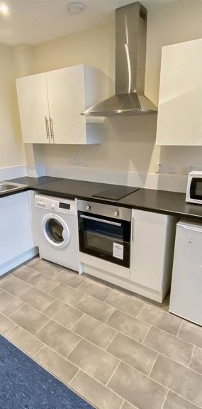 Holmsdale Road, Coventry, CV6 5JP - Photo 1