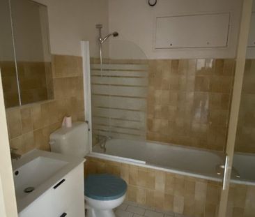 1 pièce avec parking - Photo 2