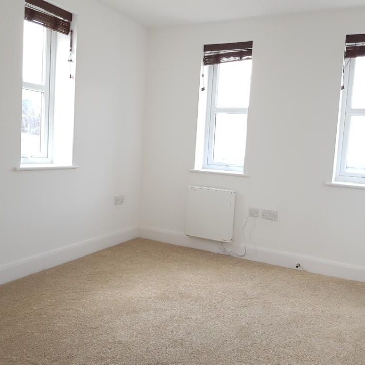 2 bedroom semi-detached house to rent - Photo 1