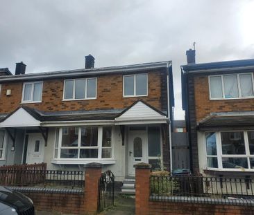 3 bedroom semi-detached house to rent - Photo 2