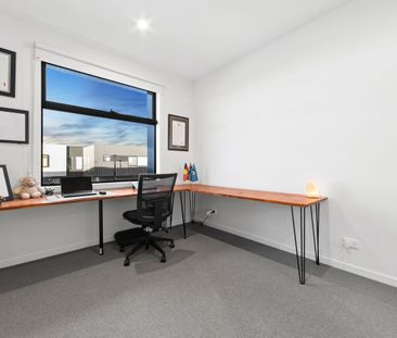 Modern Townhouse! - Photo 5