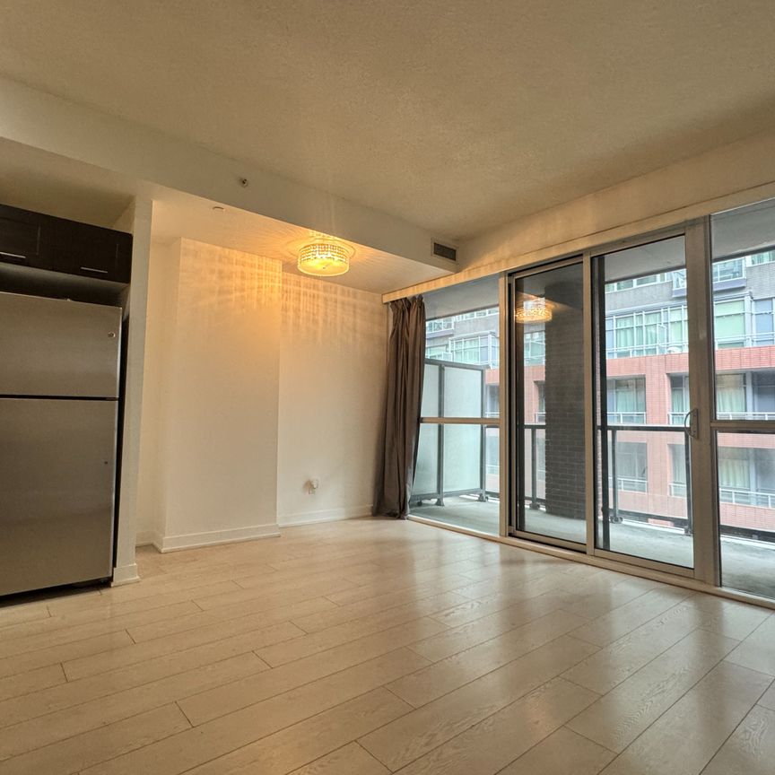 For Lease - 20 Bruyeres Mews Unit# 516, Toronto, Ontario - Photo 1