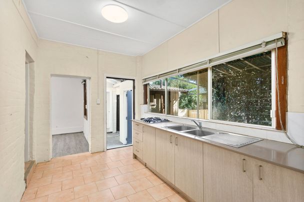 19 Keira Street, 2500, Wollongong Nsw - Photo 1