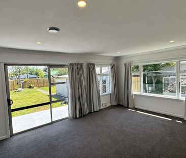 Charming 3 Bedroom Mairehau Home w/ Parking - Photo 2