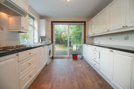 Finchley Road, Manchester - Photo 5