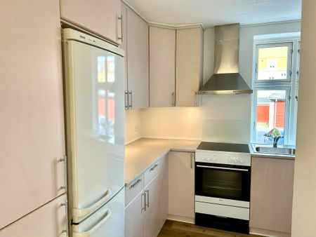 Hyggelig 3-værelses lejlighed i Aalborg med gode faciliteter - Photo 3