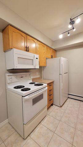 For Lease - 30 Summit Avenue Unit# 606, Hamilton, Ontario - Photo 4