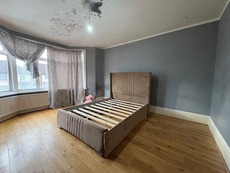 Bedsit, Upsdell Avenue, N13 - Photo 5