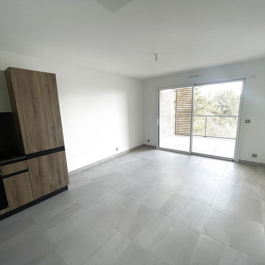 Location Appartement 2 pièces 41m² EZE 06360 - Photo 1