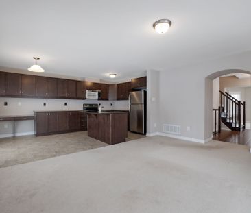 For Lease - 701 Mayfly Crescent, Barrhaven, Ontario - Photo 2