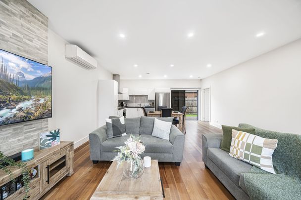 Stunning Spacious Family Home! - Photo 1