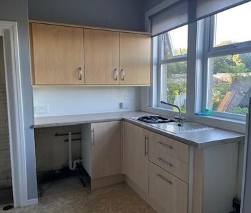 2 bedroom semi-detached house to rent - Photo 4