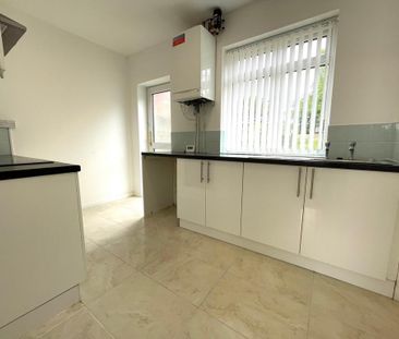 3 bedroom semi-detached house to rent - Photo 6