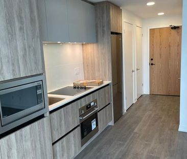 For Lease - 8 Beverley Glen Boulevard Unit# 805, Vaughan, Ontario - Photo 4