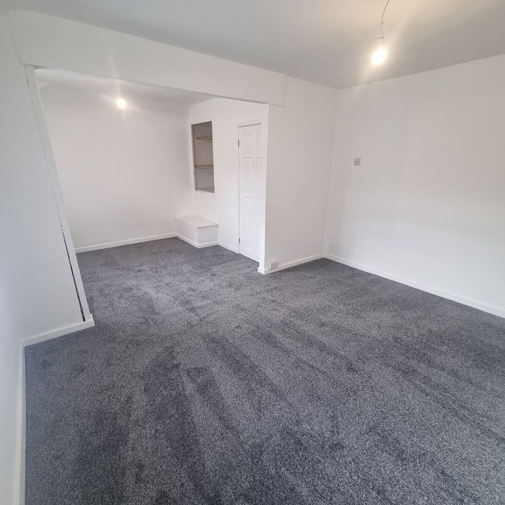 2 Bed Semi-Detached House, Finborough Road, L4 - Photo 1