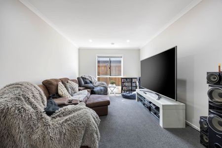 20 Revelstoke Way, Winter Valley - Photo 2