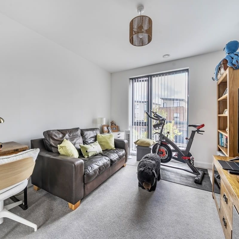 5 bedroom detached house to rent - Photo 1