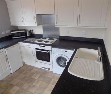 1 bedroom flat to rent - Photo 4