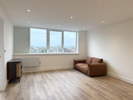 Trinity Point, New Road, Gravesend - Photo 2