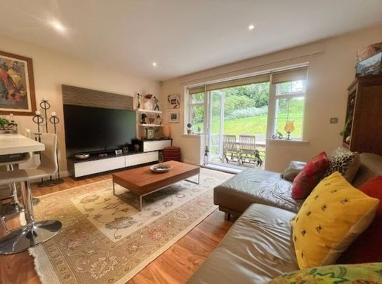 2 Bedroom Maisonette - Photo 1