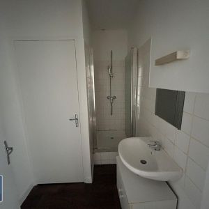 Location Appartement 2 pièces 45m² ST ETIENNE 42000 - Photo 3