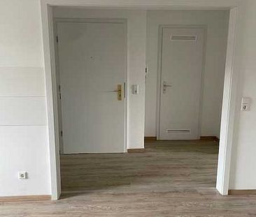 Erstbezug nach Sanierung ! Exklusive 3-Zimmer-Wohnung mit Balkon in begehrter Lage in Mannheim - Foto 1