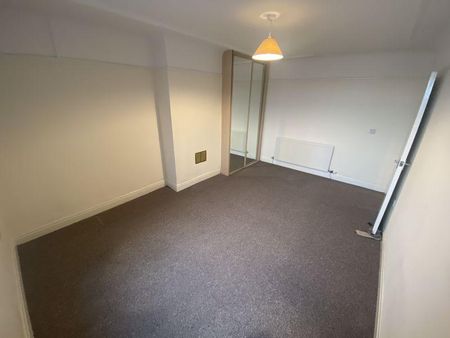 3 bedroom property to rent - Photo 4