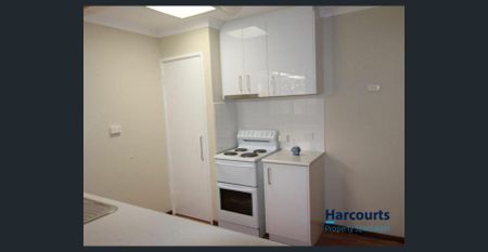 Well-Located 3-Bedroom Home in the Heart of Willetton - Photo 3
