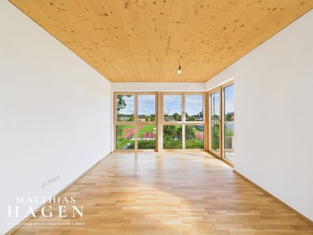 Wohnen im Grünen: 3-Zimmer-Gartenwohnung mit 200 m² Freiraum - Photo 2