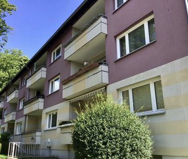 Charmante, bezugsfertige 3-Zimmer Wohnung mit Balkon im Erdgeschoss! - Photo 1