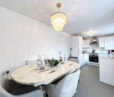 3 bedroom detached house to rent - Photo 6