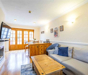 3 bed End Terrace House for rent - Photo 1