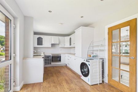 81 Seahill Road, Holywood, BT18 0DW - Photo 5