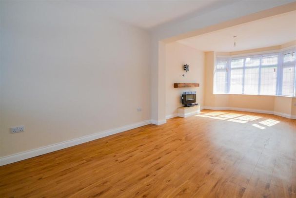 3 bedroom semi-detached house to rent - Photo 1
