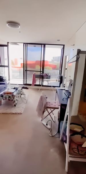 15 Joynton Avenue, Sydney - Photo 1