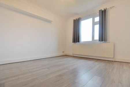 Portland Avenue, Kent, London - Photo 3