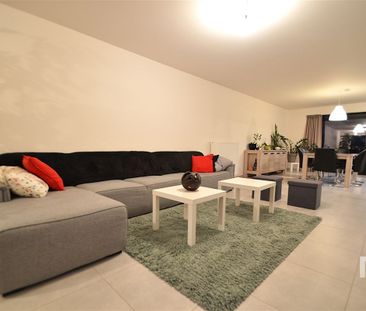 Centrum Poperinge, gezinswoning met tuin te huur. - Photo 2