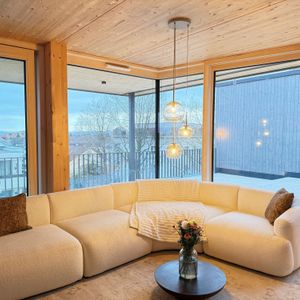 Neubau! 4,5‑Zimmer-Wohnung mit elegantem Komfort und einer idealen Infrastruktur - Foto 2