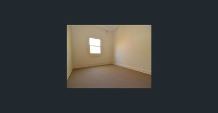 Well maintained house with 3 large bedrooms - Photo 3