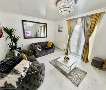 4 Bedroom Semi Detached To Let - Photo 2