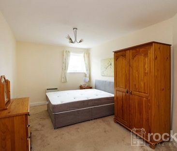 2 bed Flat to rent in Trinity Court, No1 London Road, ST5 - Photo 3