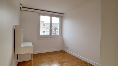 Location Appartement 5 pièces 81m² FONTAINEBLEAU 77300 - Photo 3