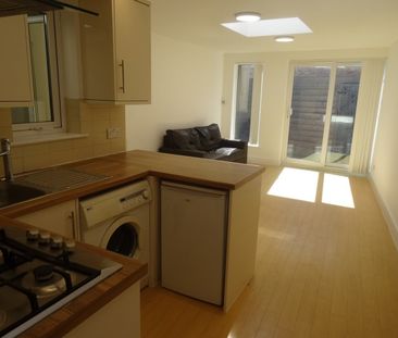 1 Bed Flat, Haydons Road, SW19 - Photo 6