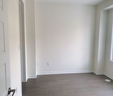 For Lease - 61 Casely Avenue, Richmond Hill, Ontario - Photo 4