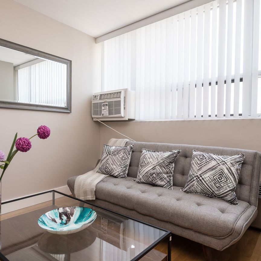 730 St Clarens Avenue - Photo 1