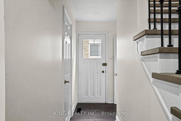 For Lease - 16 Wimbledon Court, Brampton, Ontario - Photo 1