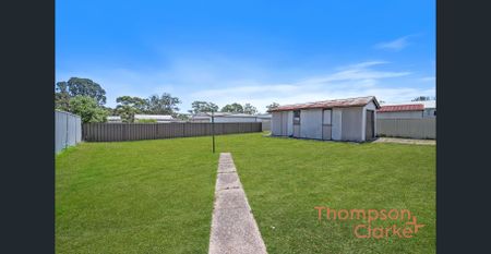 Neat and tidy home in a great location! - Photo 3