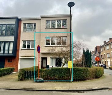 RIJWONING MET TWEE SLAAPKAMERS EN GARAGE TE HUUR IN GENTBRUGGE - Photo 5