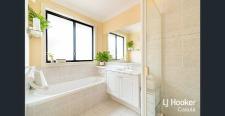 Large Family Home - Photo 5